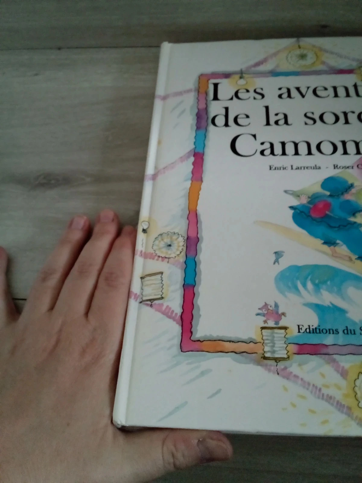 Grand livre cartonné les aventures de la sorcière camomille – photo 2